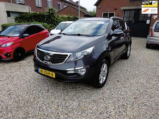 Kia Sportage 1.6 GDI X-ecutive Plus Pack, Navigatie, Climate Controle, Cruise Controle, Trekhaak, Achteruitrijcamera.
