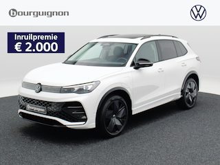 Volkswagen Tiguan Edition 20 1.5 eHybrid 204 PK | Trekhaak | Panoramadak | LED Matrix | R-Line Exterieur |