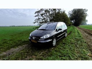 Peugeot 807 2.0 ST