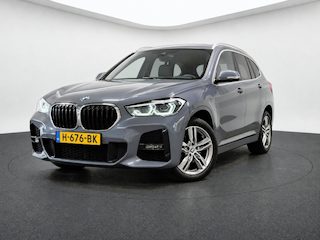 BMW X1 SDrive18i Executive Edition (M-SPORT, LED, HUD, CAMERA,TREKHAAK)