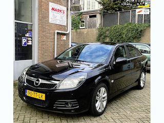Opel Vectra GTS 2.2-16V Executive