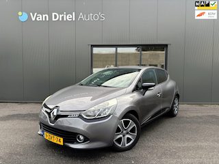 Renault Clio TCe 90 Night&Day / Navigatie / Parkeersensoren achter!