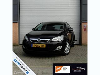Opel Astra J 1.6 Edition / AUTOMAAT / PDC / LAGE KM / OND