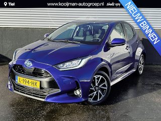Toyota Yaris 1.5 Hybrid Dynamic Navigatie, Parkeersensoren, LMV, Achteruitrijcamera, Smart Key, Nieuw geleverd en dealeronderhouden