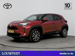 Toyota Yaris Cross 1.5 Hybrid Dynamic + | Dodehoek detectie | Stoel+stuurverwarming | Parkeersensoren voor+achter | LED Matrix | Trekhaak | Navigatie | Apple CarPlay/Android Auto | Cruise Control Adaptive | Draadloze telefoonlader