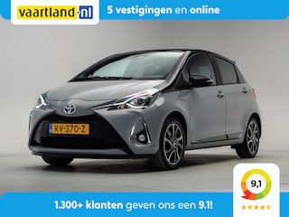 Toyota Yaris 1.5 Hybrid Bi-Tone Plus Aut. [ Panorama Navi Camera LED Clima Cruise ]