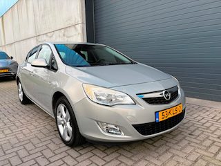 Opel Astra 1.6I Edition AIRCO NAVI PDC NAP