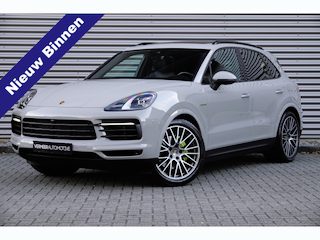 Porsche Cayenne 3.0 E-Hybrid Platinum Edition Sport Chrono | Panodak | Krijt | Bose | Luchtvering | 360 |