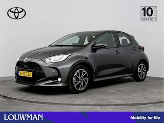 Toyota Yaris 1.5 Hybrid Dynamic | Dealer onderhouden | Parkeersensoren voor+achter | Climate Control | Cruise Control Adaptive | Apple CarPlay/Android Auto |