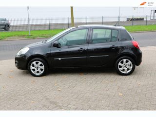 Renault Clio 1.2 TCe Special Line / APK 10-2027 / LEES TEKST ! ! !