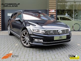 Volkswagen Passat Variant 1.5 TSI Highline Business R NIEUWSTAAT I 3X R-line I Keyless I  I 18" I Pano I Virtual I Carplay I Leer I Winterpakket I NL-auto I