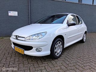 Peugeot 206 1.4 5-Deurs/Airco/Apk 08-'27