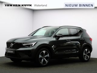 Volvo XC40 2.0 B4 Plus Dark Automaat / Panoramadak / Trekhaak / Nubuck-Microtech bekleding / All-seasonbanden