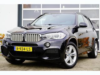 BMW X5 xDrive40e iPerformance High Executive 358pk | M Sportpakket | Achteruitrijcamera | Elektrisch bedienbare achterklep | LED koplampen | Navigatiesysteem full map | Trekhaak elektrisch bedienbaar | Voorstoelen verwarmd | Dealer onderhouden!