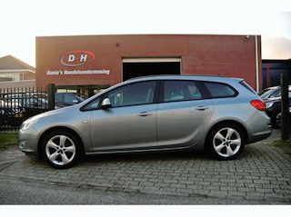 Opel Astra Sports Tourer 1.6 Edition airco automaat apk 18-06-2027 inruil mogelijk nap