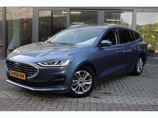 Ford Focus Wagon Hybrid Titanium | Apple CarPlay | parkeersensoren | Lane assist |