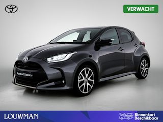 Toyota Yaris 1.5 Hybrid Executive + | BTW voertuig | JBL | Head-Up | Dodehoek detectie | Stoel+stuurverwarming | Parkeersensoren voor+achter | Navigatie | Apple CarPlay/Android Auto |