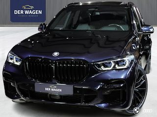 BMW X5 xDr45e M SPORT / PANODAK / ACC / COMFORT STOELEN / HARMANKARDON / VERW STOELEN-STUUR-ARMSTEUNEN / LASER LED /22"
