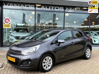 Kia Rio 1.2 CVVT Super Pack Clima Cruise Park.Sens NL-Auto NAP Dealeronderhouden!