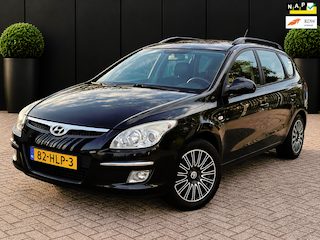 Hyundai i30 CW 1.6i Dynamic AIRCO NAVI APK 20-05-2027