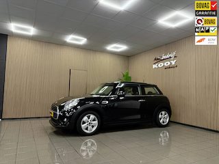 Mini Cooper 3-Deurs 1.5 Business * Dealer onderhouden / Navigatie / Cruise control / NL Auto *