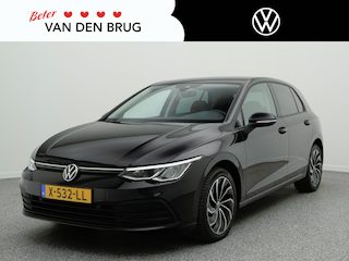 Volkswagen Golf 1.0 TSI Life 110pk | Keyless | Stuur & Stoelverwarming | Achteruitrijcamera | Navigatie |