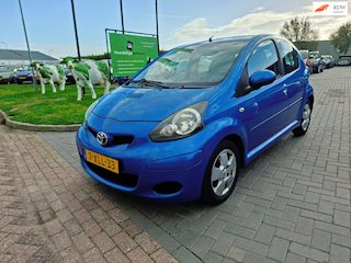 Toyota Aygo 1.0-12V Access / 5- deurs / APK september 2027