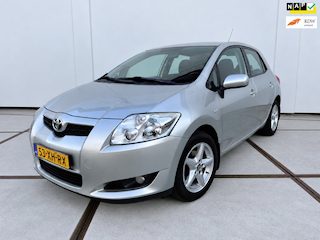 Toyota Auris 1.6-16V 5drs - clima - parkeersensoren - clima - NAP - navi - isofix - goed onderhouden - Lm velgen - cruise control