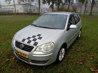 Volkswagen Polo 9-8-2027  a p k  automaat