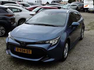 Toyota Corolla Touring Sports 1.8 Hybrid Active Keyless Camera BTW Auto Dealer Onderhouden Winterbanden Adaptief Cruise Carplay