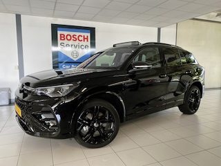 Volkswagen Tiguan 1.5 eHybrid R-Line Edition 272 PK Black-Style Panoramadak / Headup  / harman-kardon / Trekhaak/ Leer / Massage stoelen