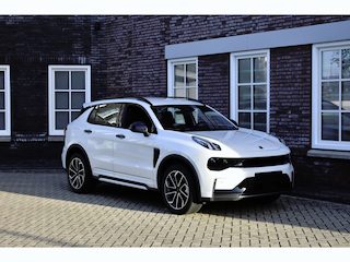 Lynk & Co 01 My25 Core 1.5 PHEV - Facelift MY26 Grib Automotive B.V. – Klein in schaal, groot in service! Welkom bij Grib Automotive B.V. uit Sassenheim! Bij ons draait alles om persoonlijk contact, vertrouwen en tevreden klanten. Wij zijn een kleinschalig autob