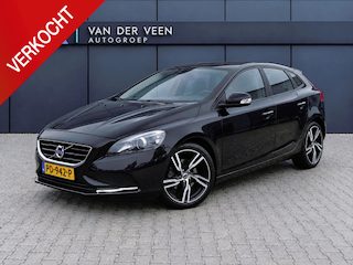 Volvo V40 1.6 T2 Momentum | Cruise control | Stoelverwarming | Trekhaak | Climate control | Parkeersensoren | Bluetooth |