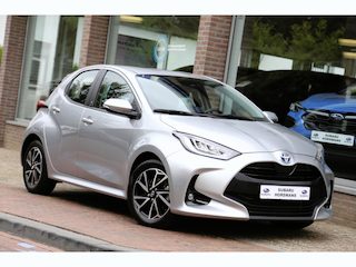 Toyota Yaris 1.5 Hybrid Dynamic Team Navi Carplay ACC Camera