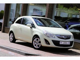 Opel Corsa 1.2-16V Selection Airco