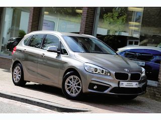 BMW 2-serie Tourer 218i Essential Automaat Navi LED PDC Trekhaak