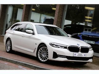 BMW 5-serie Touring 530e Executive Livecockpit Prof Leer LED Navi Camera