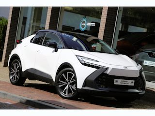 Toyota C-HR 1.8 Hybrid 140 Dynamic Bi-Tone Navi Camera LED ACC
