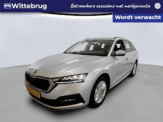 Skoda Octavia Combi 1.0 TSI Ambition / navigatie / Parkeersensoren / LM velgen / LED verlichting / Clima / Bluetooth