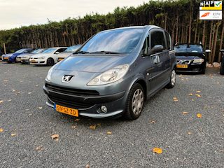 Peugeot 1007 1.4 Sesam Gentry
