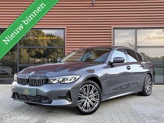 BMW 330e SoH 93% High Executive Led|Ambient|Virtual|Camera|Carplay|DAB|Stuurverwarming|Trekhaak|