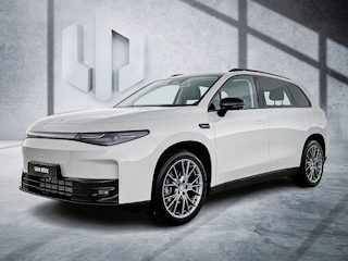 Leapmotor C10 Design REEV (HYBRID) 28.4 kWh | Black Interieur | Stoel-koeling / verwarming | Adaptive Cruise Control | Leder | Panoramadak