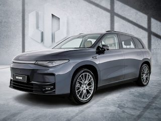 Leapmotor C10 Design REEV (HYBRID) 28.4 kWh | Interieur Camel Brown | Stoel-koeling / verwarming | Adaptive Cruise Control | Leder | Panoramadak
