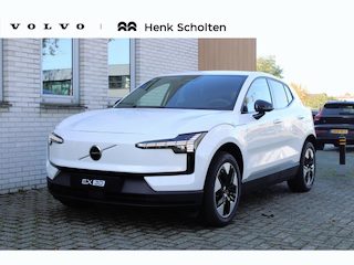 Volvo EX30 P3 Long Range Plus Europa 69 kWh | Extra getint glas | Indigo interieur | Verwarmd stuurwiel | Verwarmde voorstoelen | 18" lichtmetalen velgen | Apple carplay / Android auto |