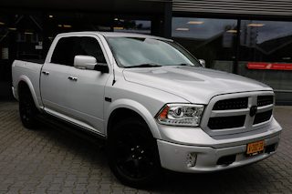 Dodge Ram 5.7 V8 4X4 CREW CAB LARAMIE A/T VAN