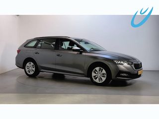 Skoda Octavia Combi 1.5 e-TSI 150pk DSG Business Edition Parkeersensoren Navigatie DAB+