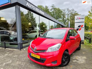 Toyota Yaris 1.0 VVT-i Aspiration/LMV