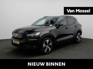 Volvo XC40 Recharge Core | Apple Carplay / Android Auto | Stoelverwarming | Stuurverwarming | Achteruitrijcamera | Lichtmetalen Velgen |