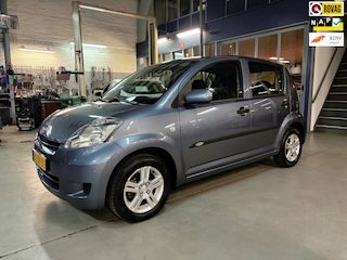 Daihatsu Sirion 2 1.0-12V Premium
