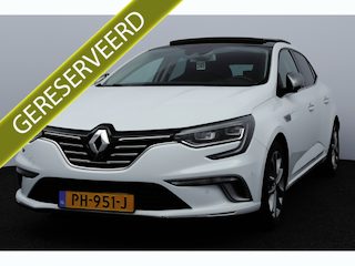 Renault Mégane 1.2 TCe GT-Line/ 132pk!/ Trekhaak/ Apple + Android/ Panorama-Dak/ BOSE/ Stoelverw./ HUD/ Alcantara/ LED koplampen/ Keyless/ Camera/ Dode-Hoek DET./ Zwarte-Hemel/ Lane-Assist/ Cruise/ Ambient Light.